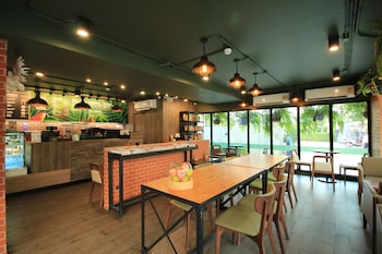 xen hotel nakhon pathom