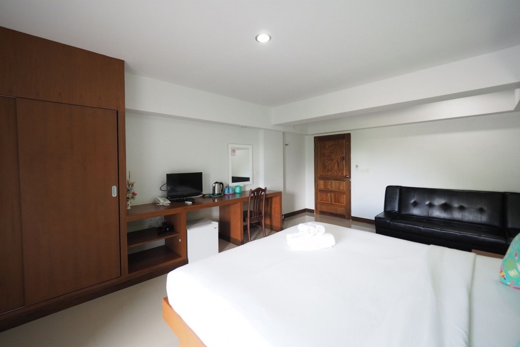 phuhi hotel