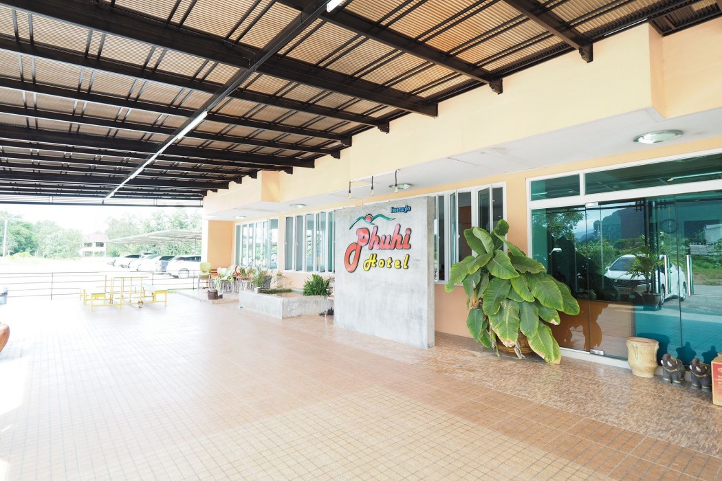 phuhi hotel