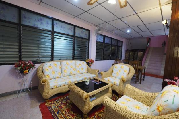 royal land mae klong hotel