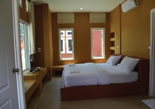 world cat hotel and resort