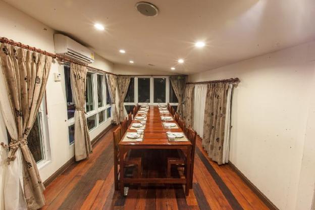 varee valley resort and restaurant