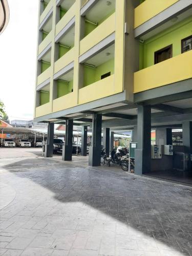 phongkaew hotel