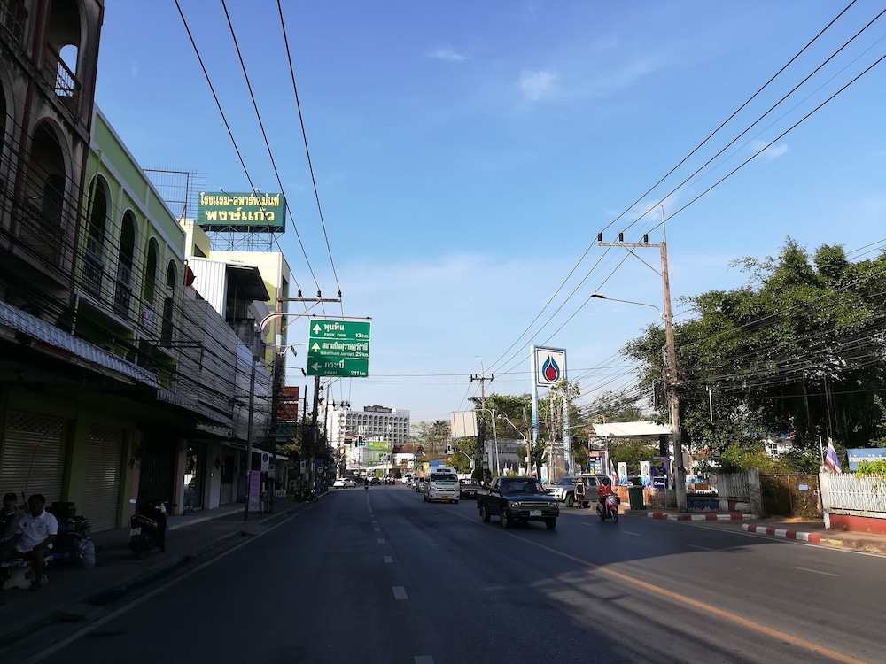phongkaew hotel