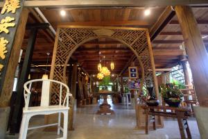 dorm of happiness by tharaburi