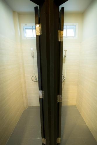 dorm of happiness by tharaburi