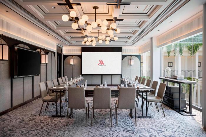 bangkok marriott hotel the surawongse