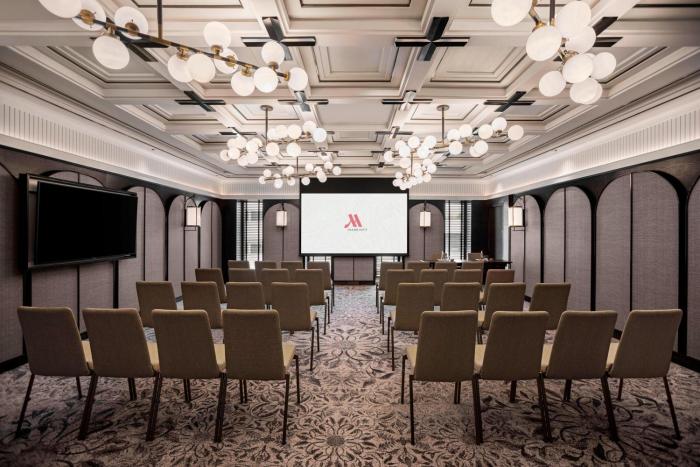 bangkok marriott hotel the surawongse