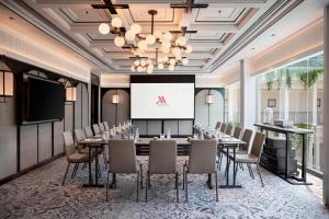 bangkok marriott hotel the surawongse