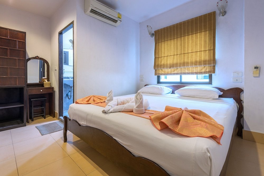 Again Thaicharm House At Patong Beach,Kathu>>Karon Beach,3 star