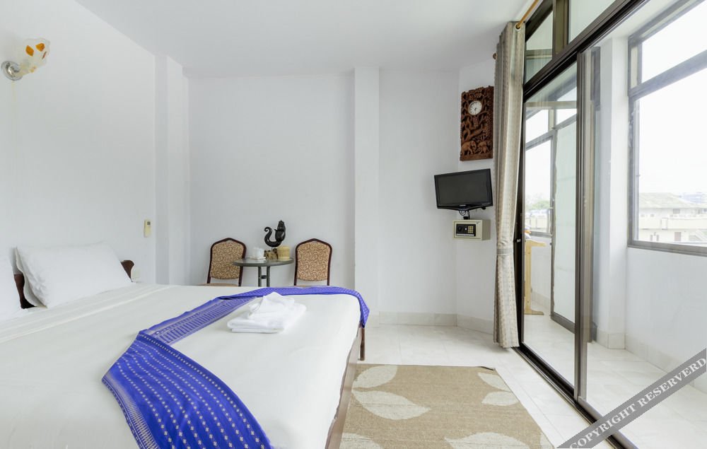 again thaicharm house at patong beach