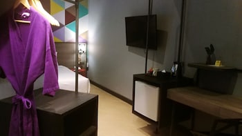 ae lana chiang mai hotel