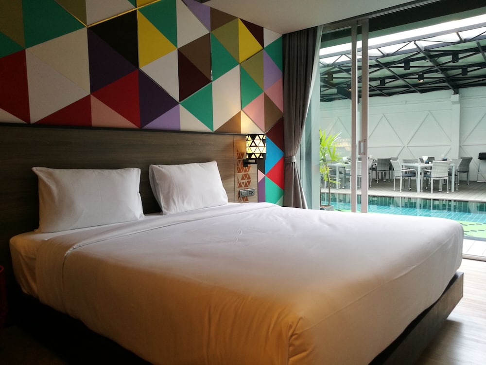 ae lana chiang mai hotel