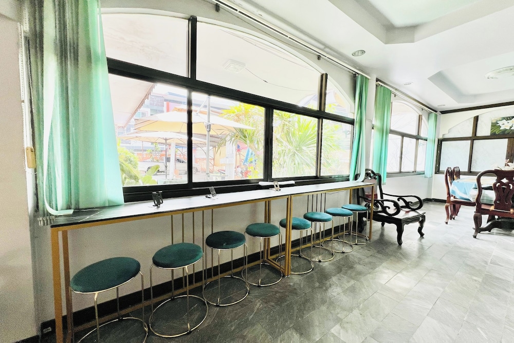 paradise resort buriram