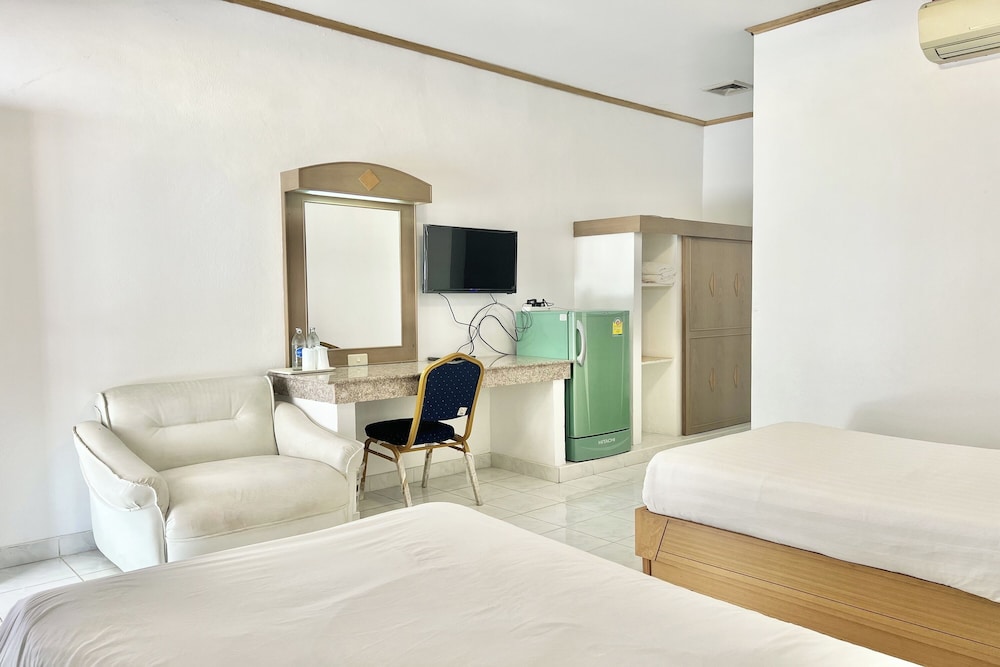 paradise resort buriram