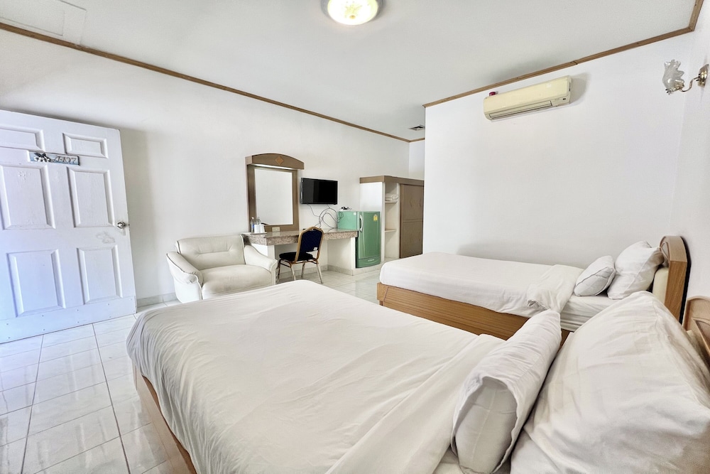 paradise resort buriram