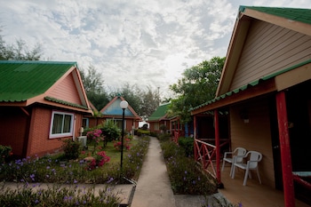 Haad Kaew Resort,On The Beach,3 star