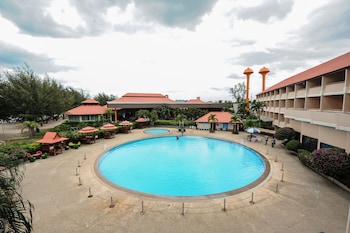 Haad Kaew Resort,On The Beach,3 star