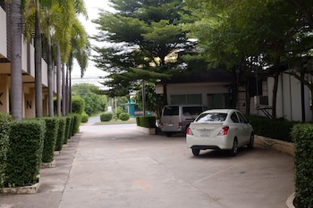 the square rayong