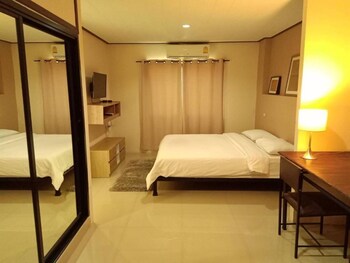 the square rayong