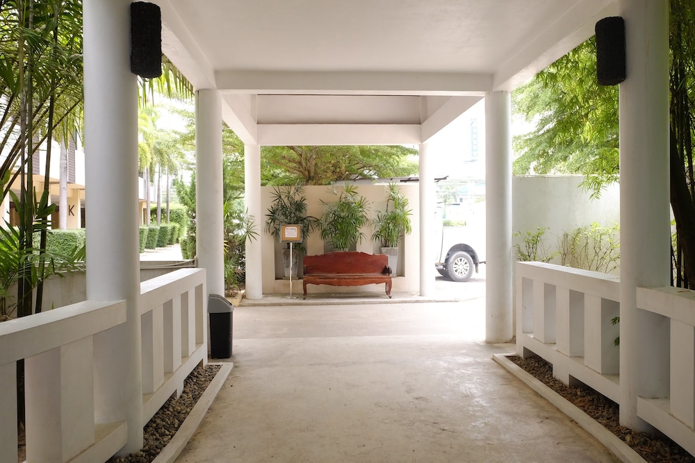 The Square Rayong,Map Ta Phut>>Baan Khai,3 star