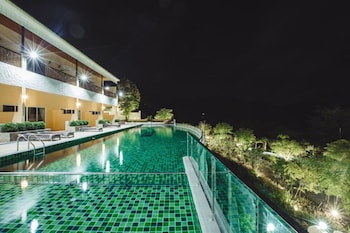 The Location,In Suan Phueng,4 star