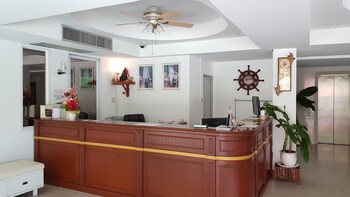 Bt Grand Condotel,Udon Thani>>Mak Khaeng,3 star