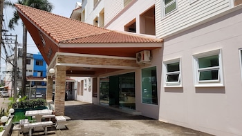 Bt Grand Condotel,Udon Thani>>Mak Khaeng,3 star