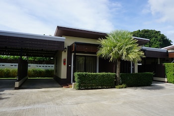 phumipat resort thungsong