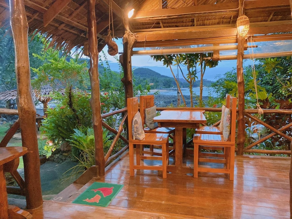 sabai corner bungalows