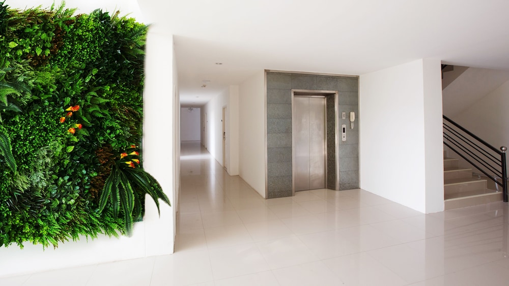 b2 korat boutique and budget hotel