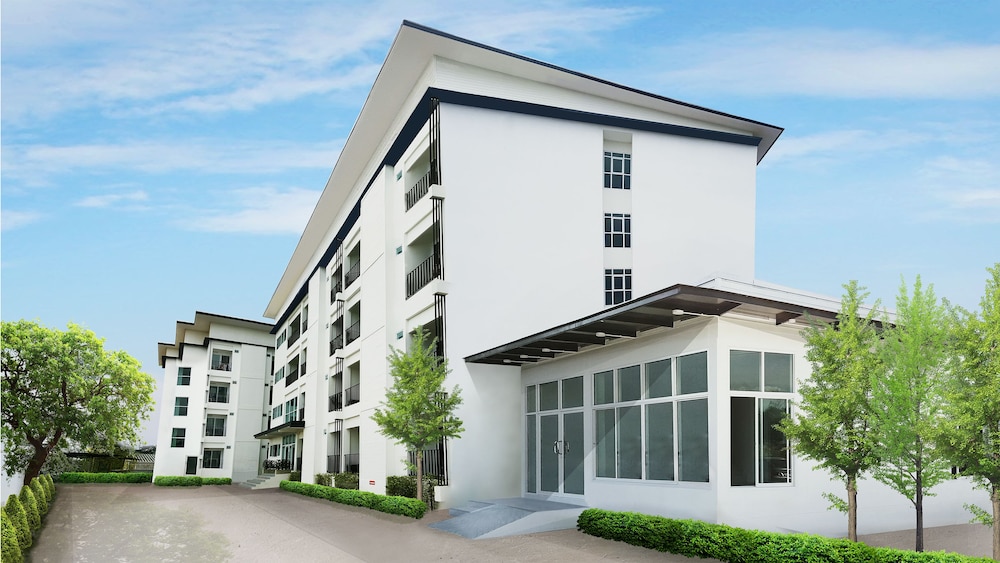 b2 korat boutique and budget hotel