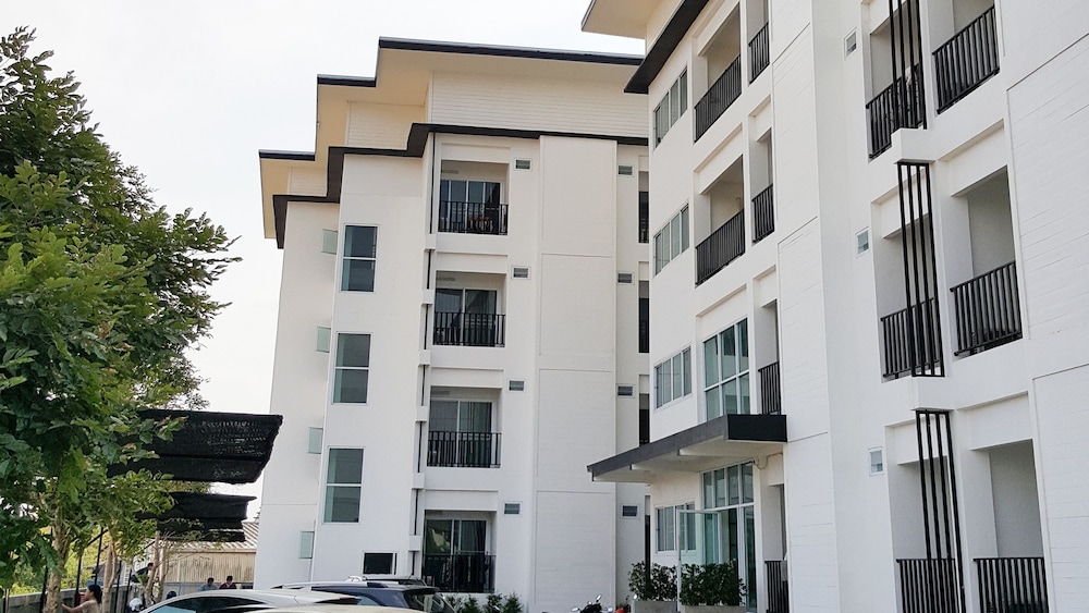 b2 korat boutique and budget hotel