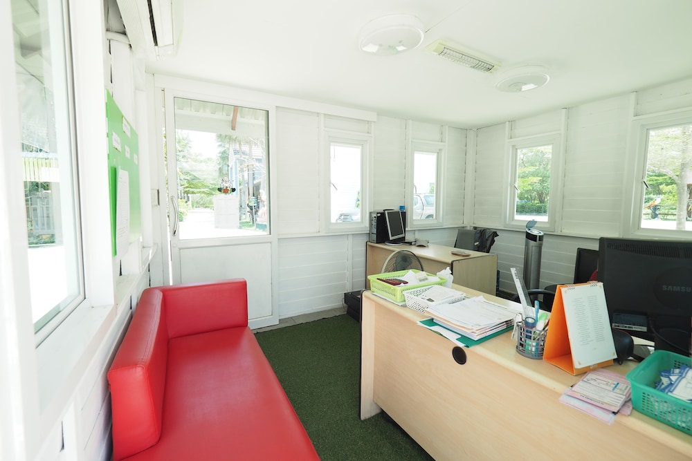 baan suan resort juree punsuk