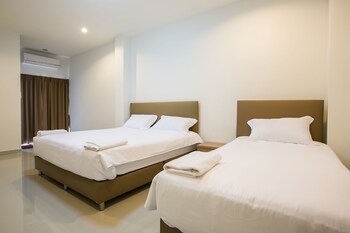 j house phetchaburi