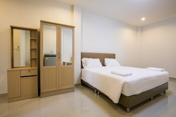 j house phetchaburi