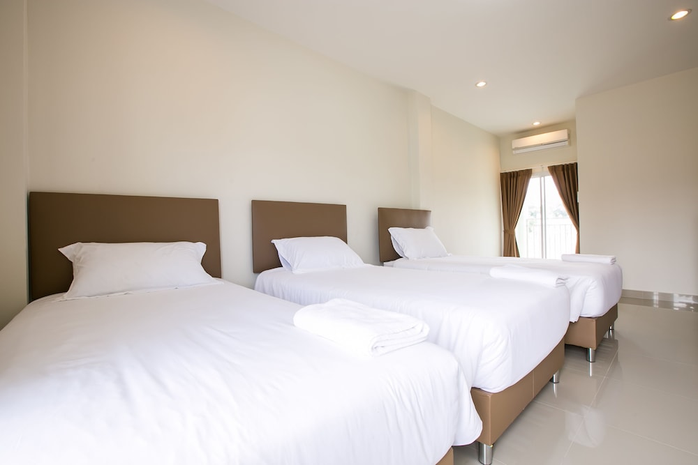 j house phetchaburi