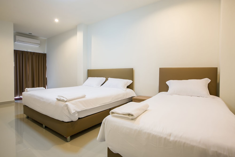 j house phetchaburi