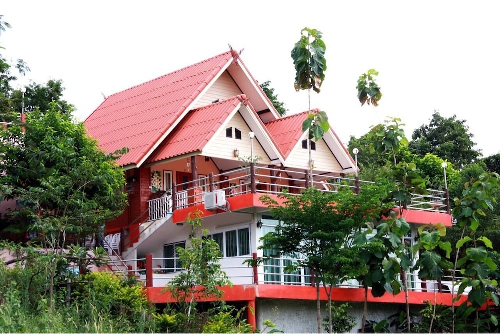 klong sai hills resort
