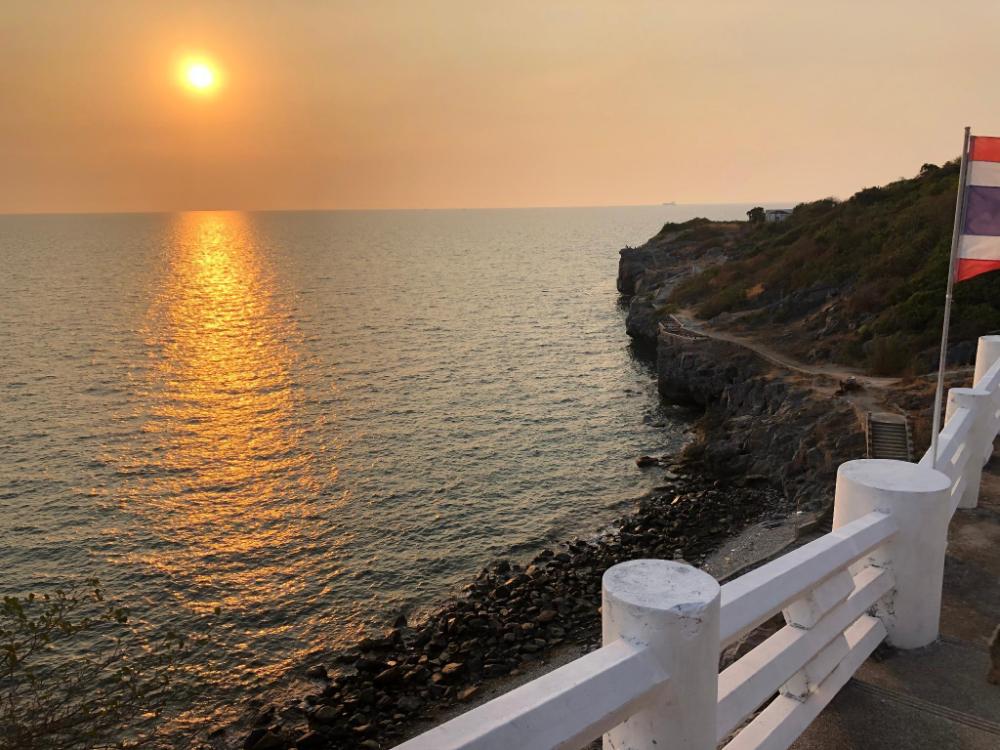 yellow house koh sichang