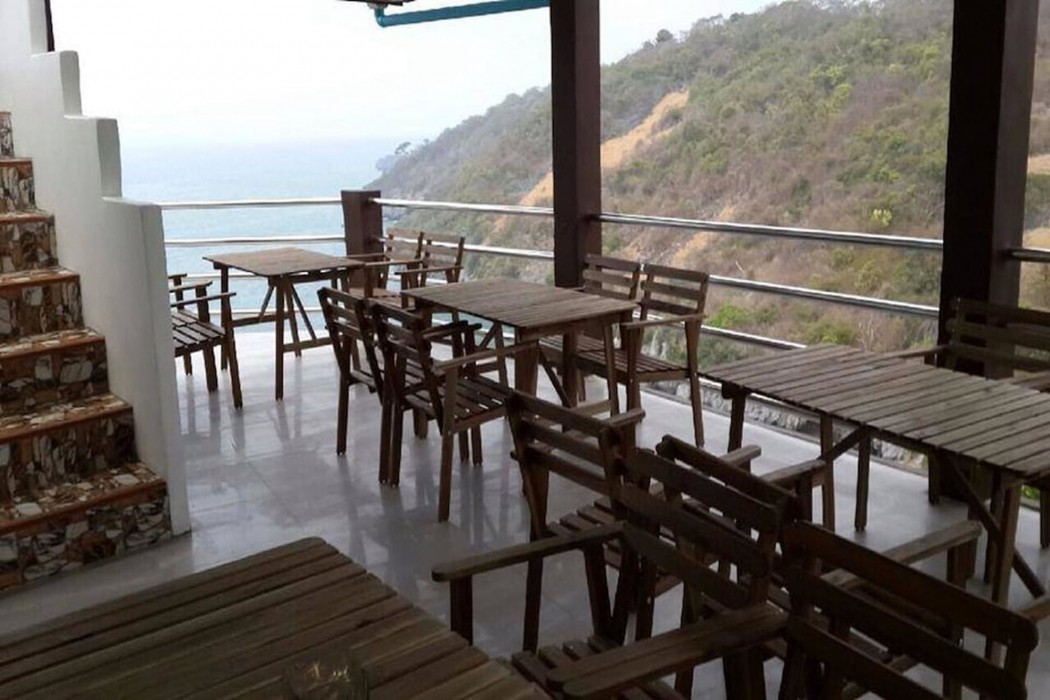 yellow house koh sichang