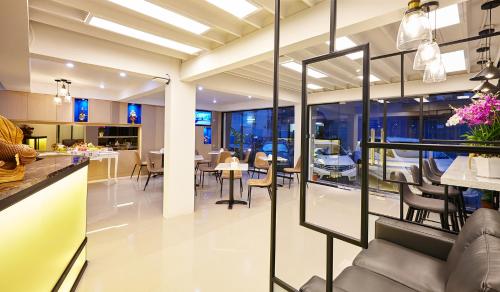 le bonheur poshtel hostel