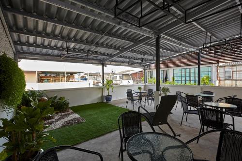 le bonheur poshtel hostel