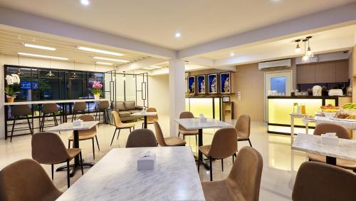 le bonheur poshtel hostel