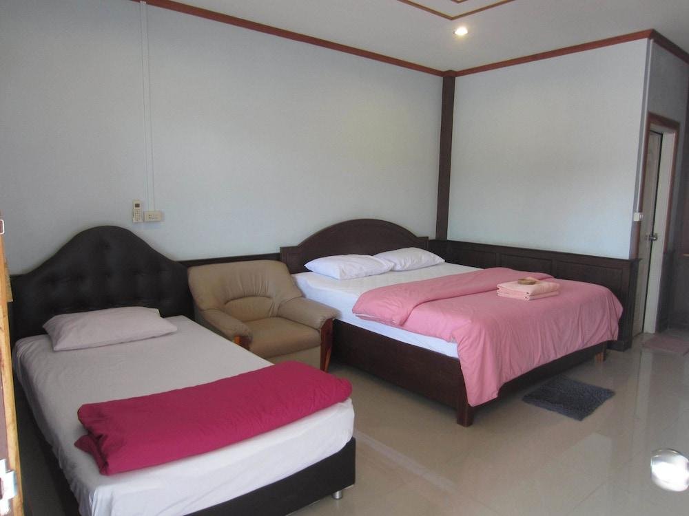 Pialo Resort,Nong Bua Lamphu Province>>Na Klang,3 star