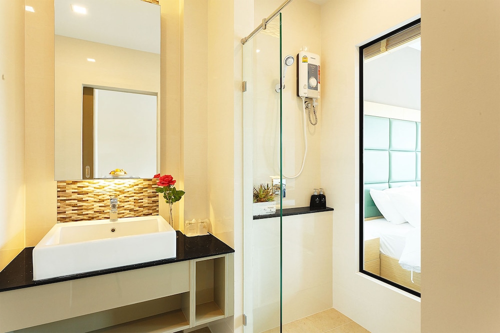 green point residence hotel