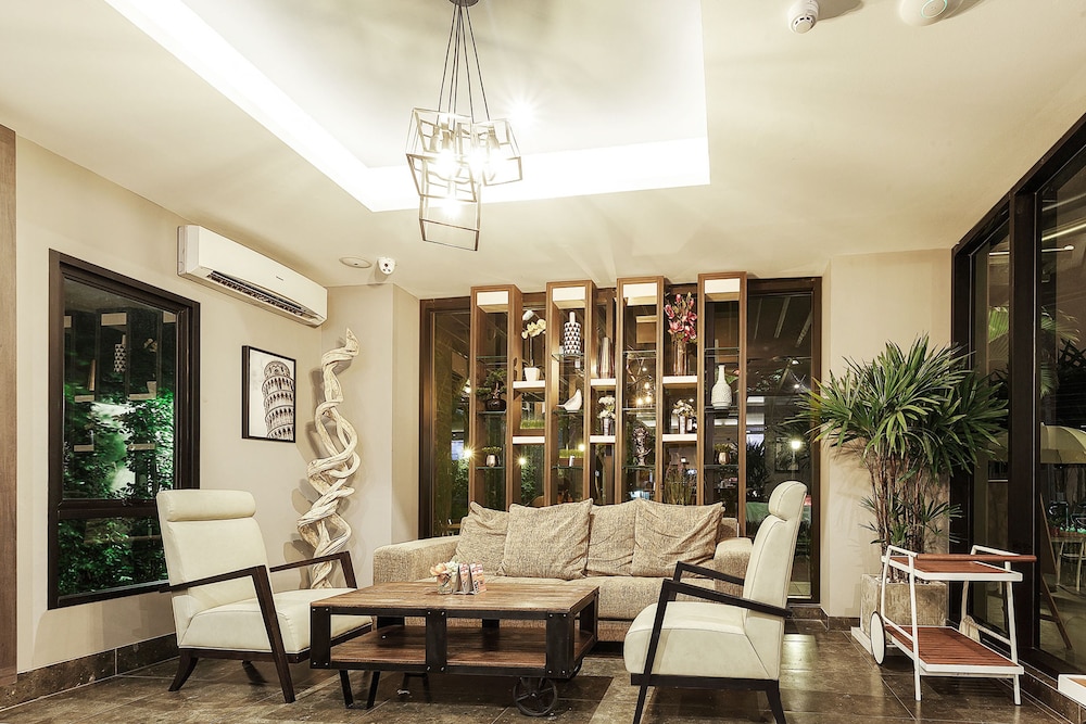 green point residence hotel