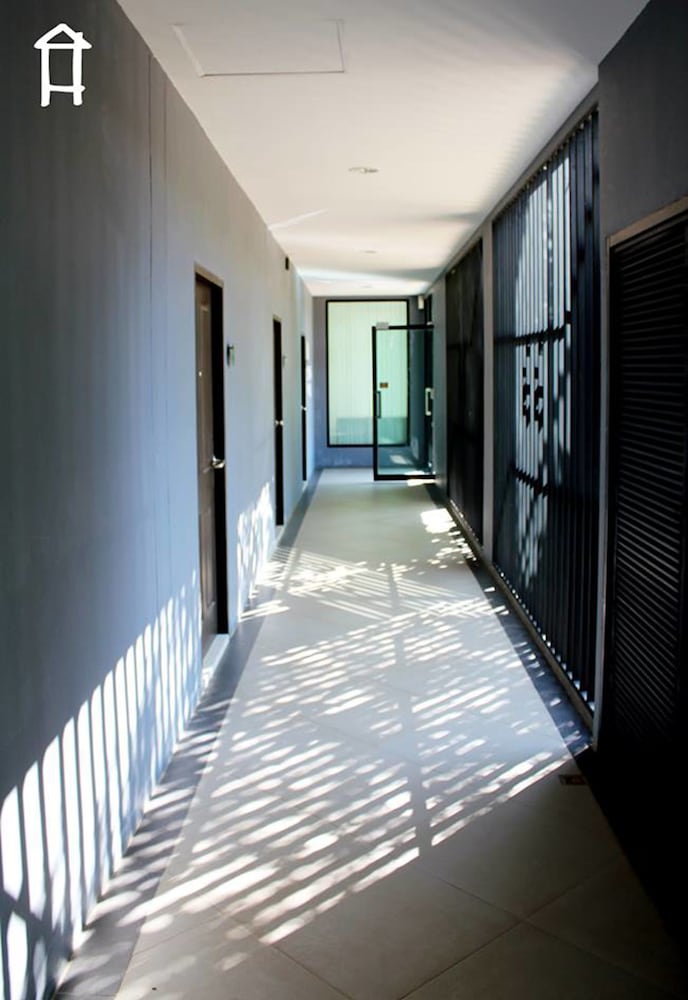 house 945