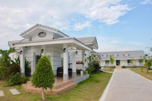 Baan Rabiengkao Hua Hin,Hin Lek Fai>>Cha-Am,3 star