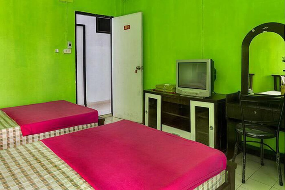 md rose apartment
